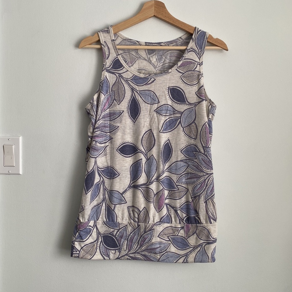 Hyba Floral Tank size M